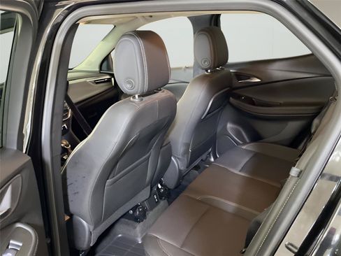 Used 2024 Buick Encore GX Preferred w/ Comfort Package FWD image 18