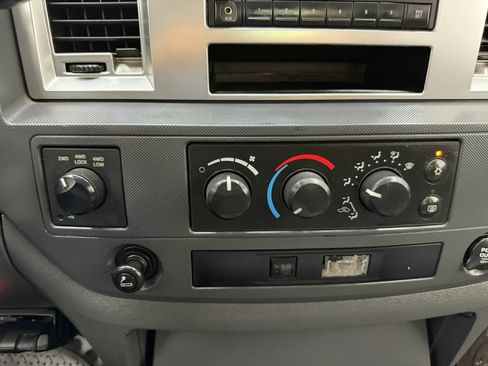 Used 2007 Dodge Ram 3500 Truck SLT w/ Quad Cab Big Horn Value Group AWD/4WD image 24