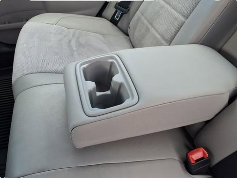 Used 2016 Toyota Camry XSE w/ Moonroof Package FWD image 10