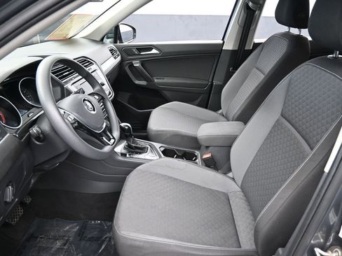 Used 2021 Volkswagen Tiguan S image 11