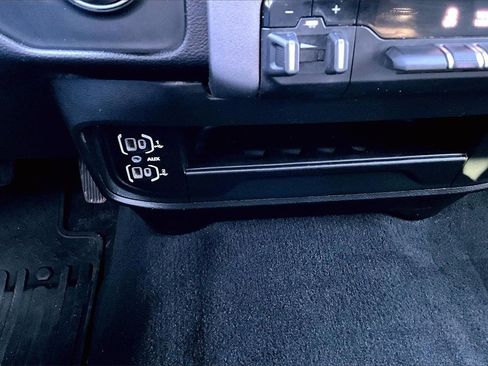 Used 2023 RAM 2500 Big Horn w/ Level 1 Equipment Group image 32