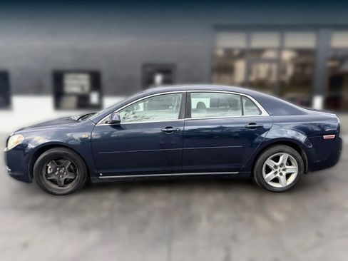 Used 2008 Chevrolet Malibu LT w/ Power Convenience Package image 2
