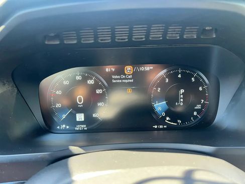 Used 2018 Volvo XC90 T6 Momentum w/ Convenience Package AWD/4WD image 17