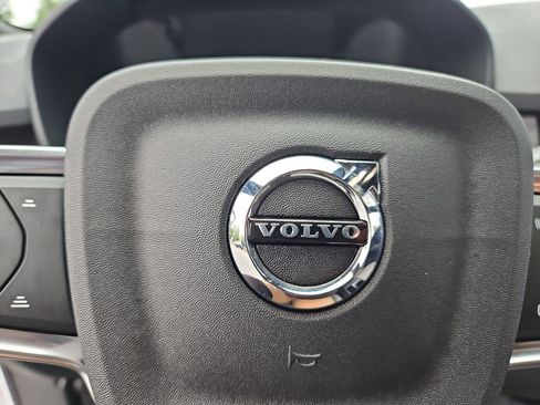 Used 2023 Volvo XC40 Recharge Ultimate w/ Protection Package Premier image 29