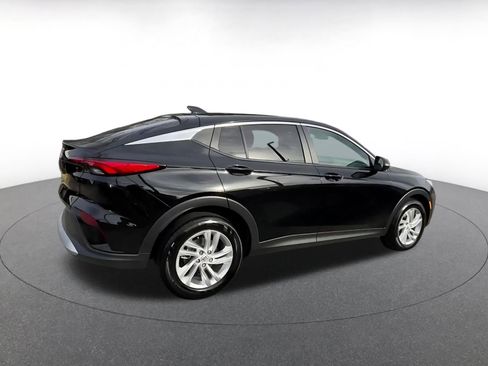 Used 2025 Buick Envista Preferred image 12