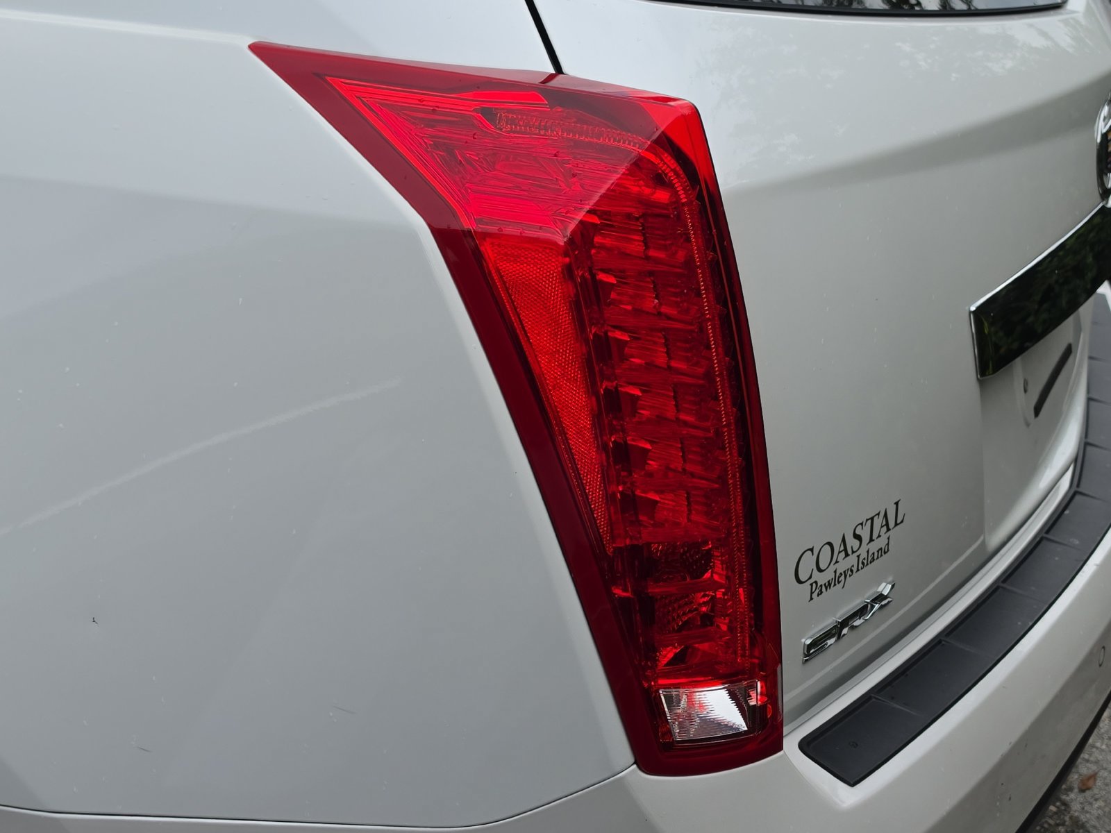 Used 2015 Cadillac SRX Premium FWD image 10