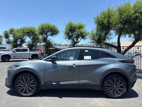 New 2026 Toyota C-HR AWD/4WD image 4