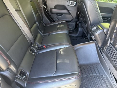 Used 2022 Jeep Gladiator Rubicon w/ LED Lighting Group image 18