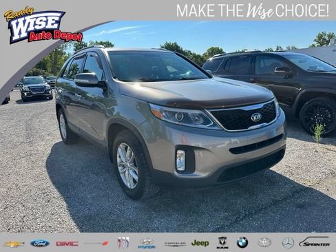 Used 2015 Kia Sorento LX FWD image 1