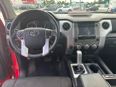 Used 2014 Toyota Tundra SR5 image 9