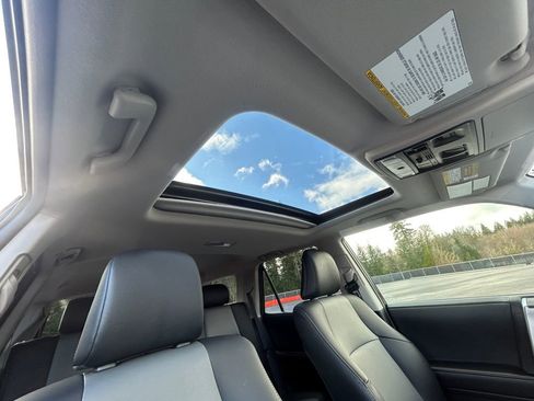 Used 2024 Toyota 4Runner SR5 Premium w/ Moonroof Package image 27