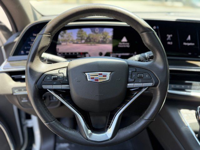 Used 2021 Cadillac Escalade Premium Luxury w/ Performance Package AWD/4WD image 15