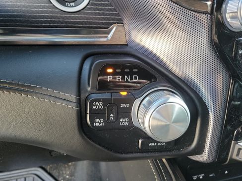 Used 2019 RAM 1500 Limited AWD/4WD image 19