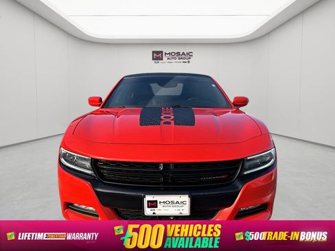 Used 2018 Dodge Charger GT image 2