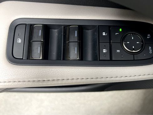Certified 2026 Lexus RX 350h AWD/4WD image 40