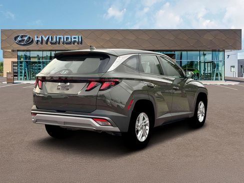 New 2026 Hyundai Tucson SE image 7