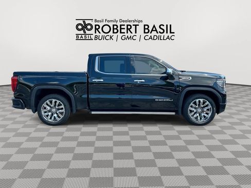 Used 2023 GMC Sierra 1500 Denali w/ Denali Reserve Package AWD/4WD image 9