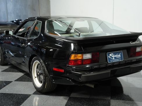 Used 1986 Porsche 944 Turbo image 8