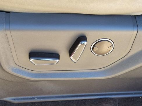 Used 2021 Ford Expedition Max Limited image 18