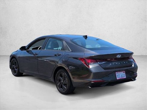 Used 2021 Hyundai Elantra SEL FWD image 8
