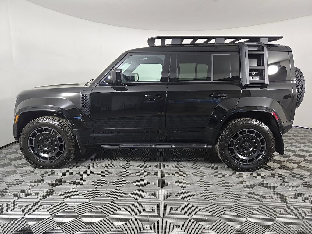 New 2026 Land Rover Defender 110 OCTA AWD/4WD image 8