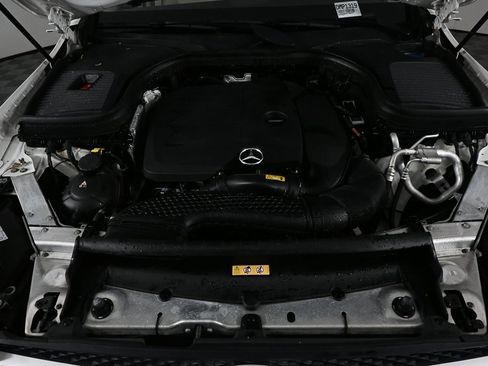 Certified 2022 Mercedes-Benz GLC 300 image 33