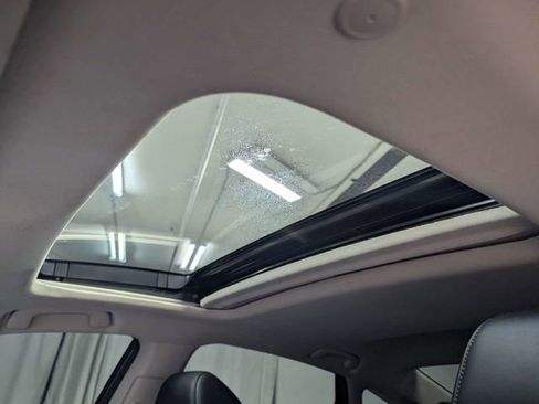 Used 2024 Honda Accord Touring image 14