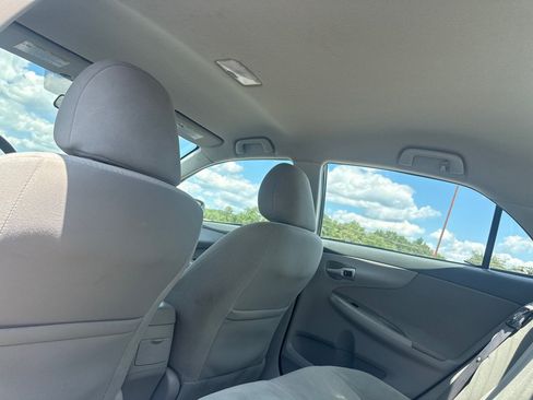 Used 2010 Toyota Corolla LE w/ All Weather Guard Pkg FWD image 22