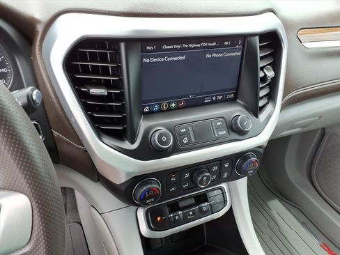 Used 2022 GMC Acadia SLE FWD image 27