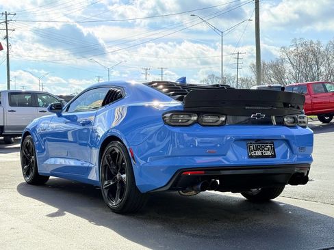 Used 2023 Chevrolet Camaro LT w/ RS Package image 5