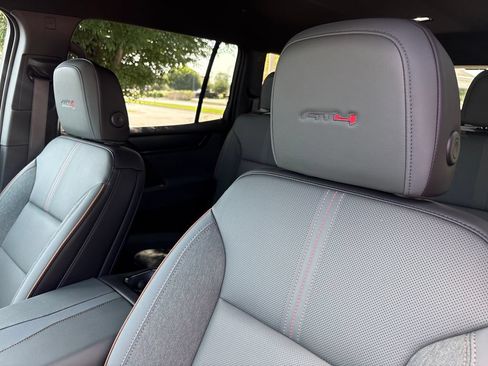 New 2026 GMC Acadia AT4 w/ Super Cruise Package AWD/4WD image 15