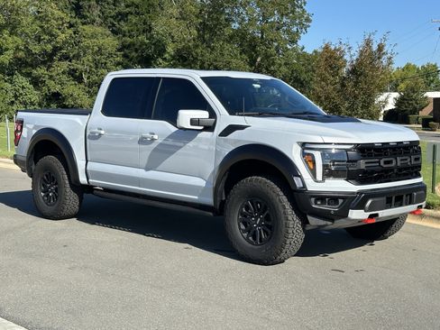 Used 2025 Ford F150 Raptor AWD/4WD image 2