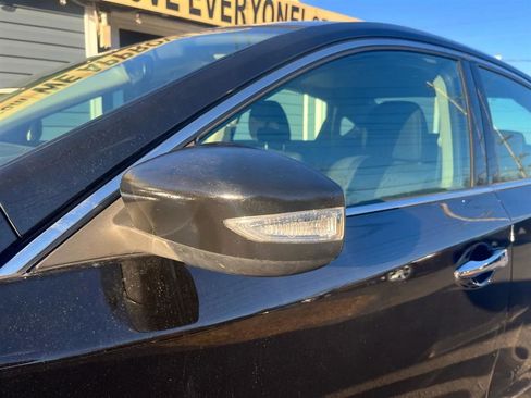 Used 2017 Nissan Altima 2.5 SV w/ Convenience Package image 9