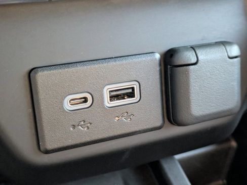 Used 2023 Chevrolet Silverado 2500 High Country w/ Z71 Off-Road Package image 16