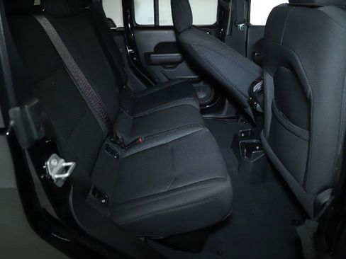 Used 2022 Jeep Gladiator Sport AWD/4WD image 31
