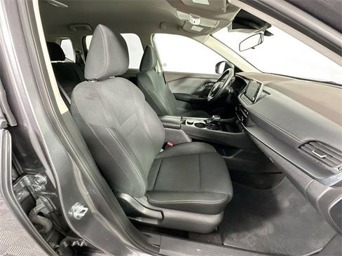Used 2023 Nissan Rogue S image 26