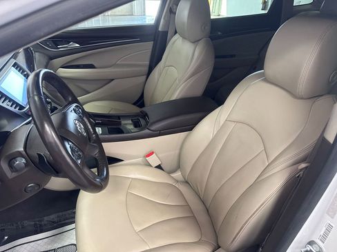 Used 2018 Buick LaCrosse Premium w/ Driver Confidence Package #2 FWD image 9
