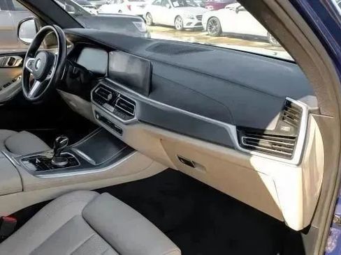 Used 2022 BMW X5 sDrive40i w/ M Sport Package RWD image 19