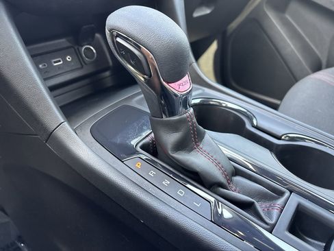 Used 2024 Chevrolet Equinox RS image 25