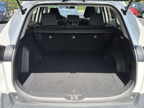 Used 2025 Toyota RAV4 XLE FWD image 18