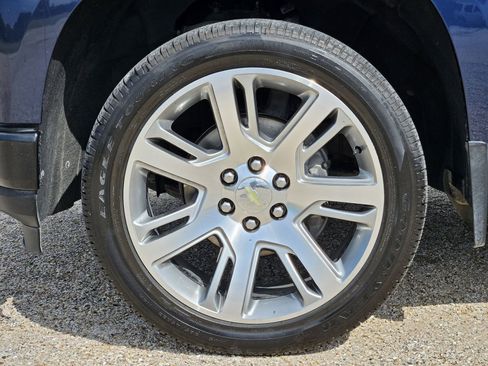 Used 2021 Chevrolet Silverado 1500 LT AWD/4WD image 13