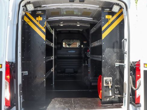 Used 2022 Ford E-Transit Medium Roof RWD image 8
