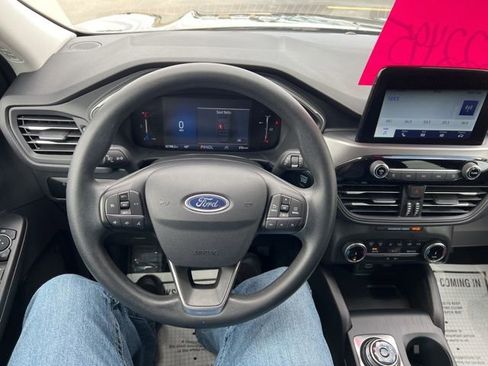 Used 2025 Ford Escape Active AWD/4WD image 21