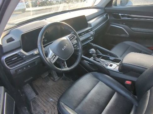 Used 2023 Kia Telluride S image 8