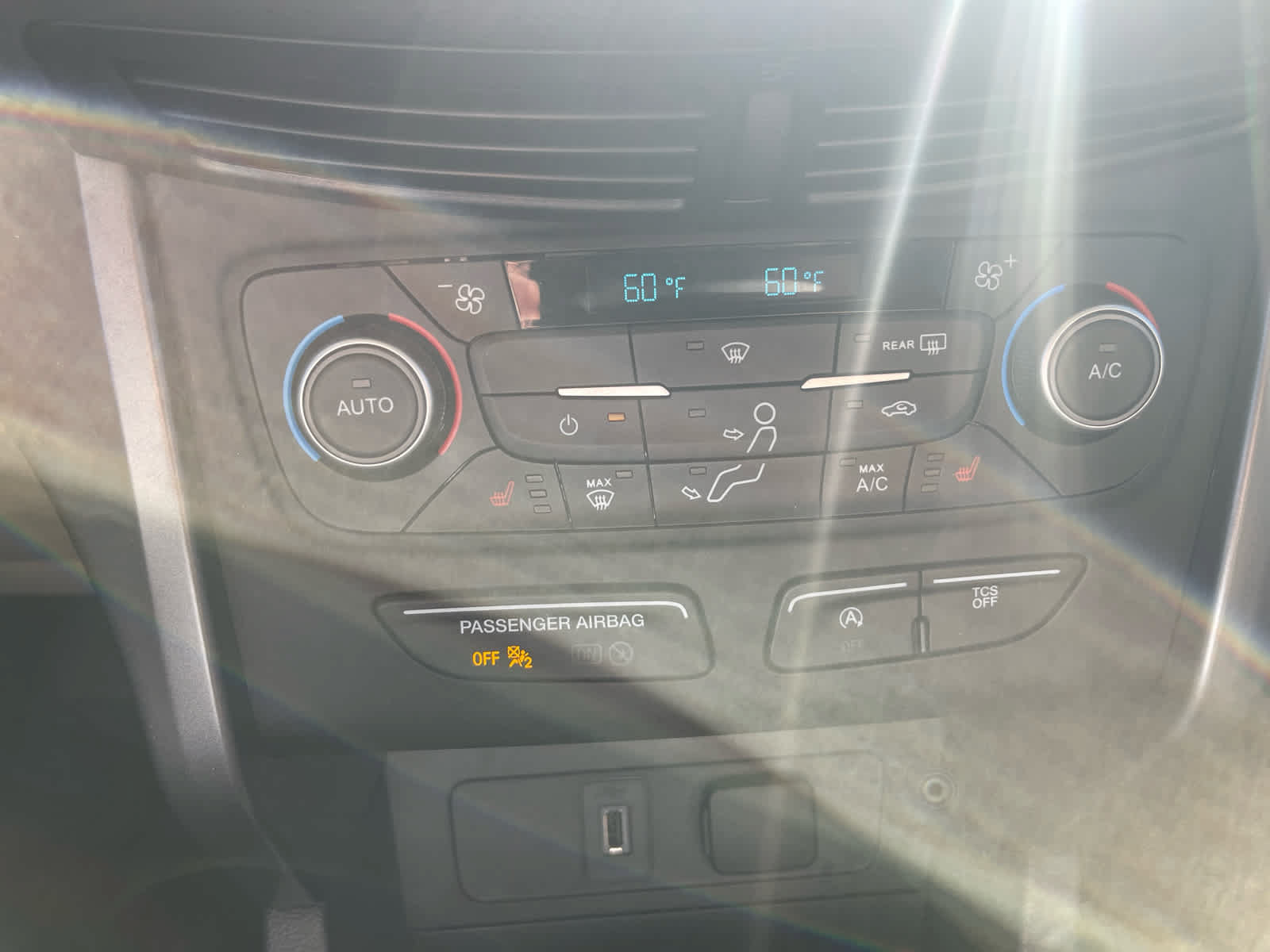 Used 2018 Ford Escape SE AWD/4WD image 17