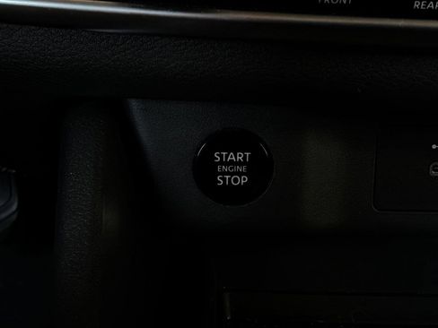 Used 2026 Nissan Rogue SV FWD image 28