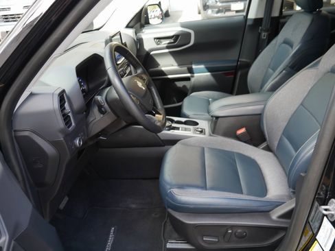 Used 2022 Ford Bronco Sport Outer Banks w/ Tech Package image 8