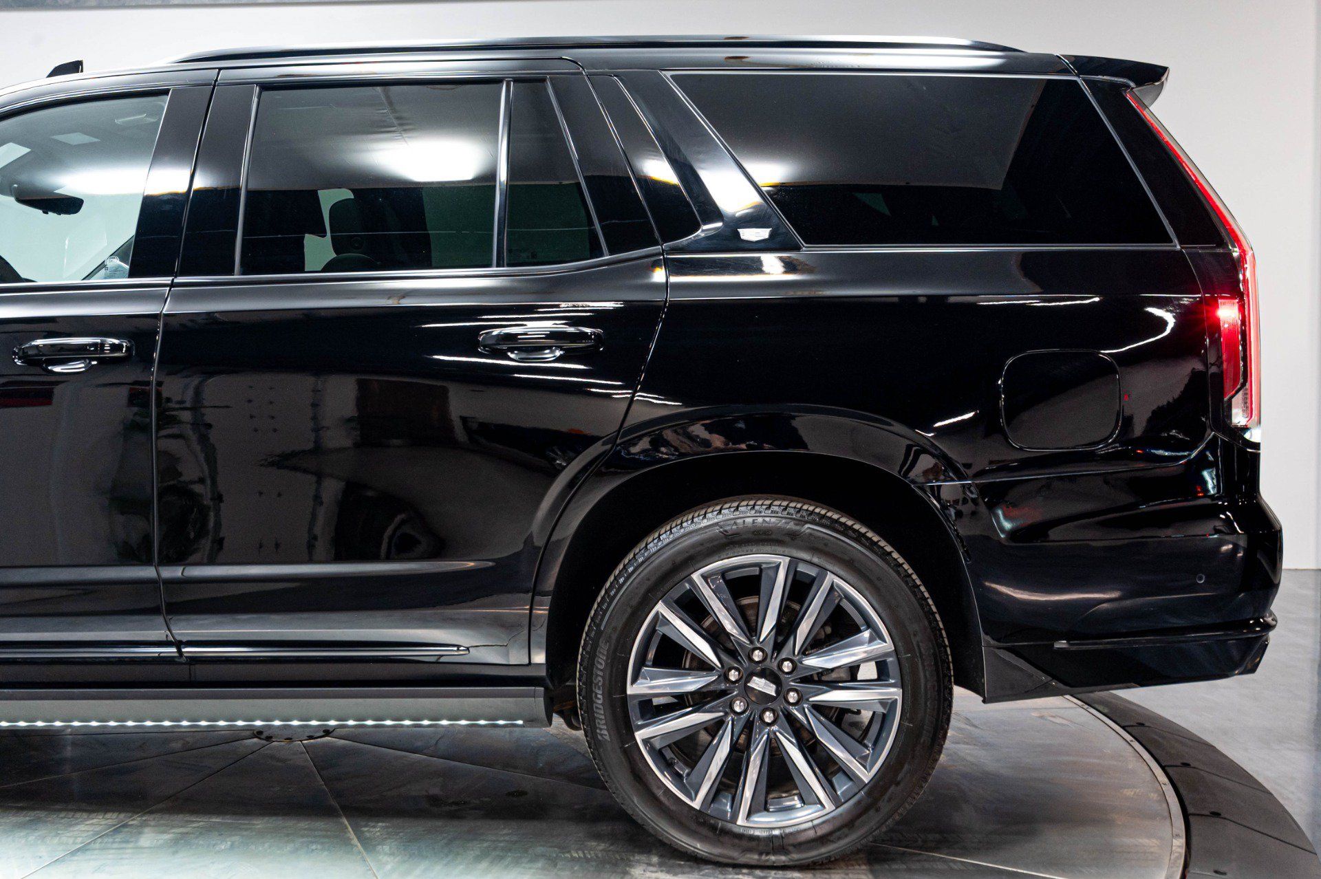 Used 2024 Cadillac Escalade Sport Platinum AWD/4WD image 46