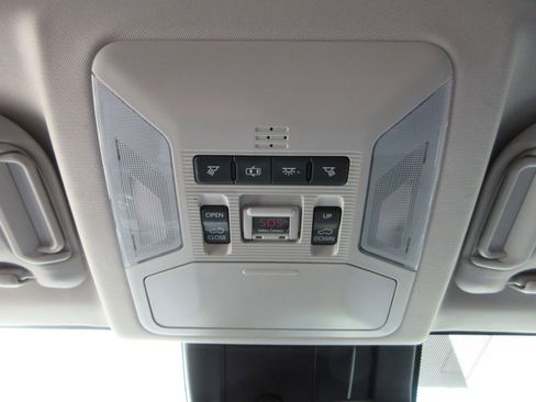 Used 2019 Toyota RAV4 XLE w/ Convenience Package AWD/4WD image 20