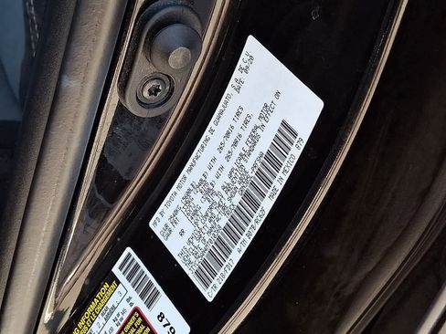 Certified 2021 Toyota Tacoma TRD Off-Road AWD/4WD image 31